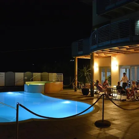 Ecohotel Primavera Рива-дель-Гарда